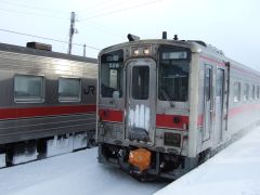 抜海駅、到着