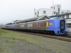 特急スーパー宗谷 稚内駅停車中