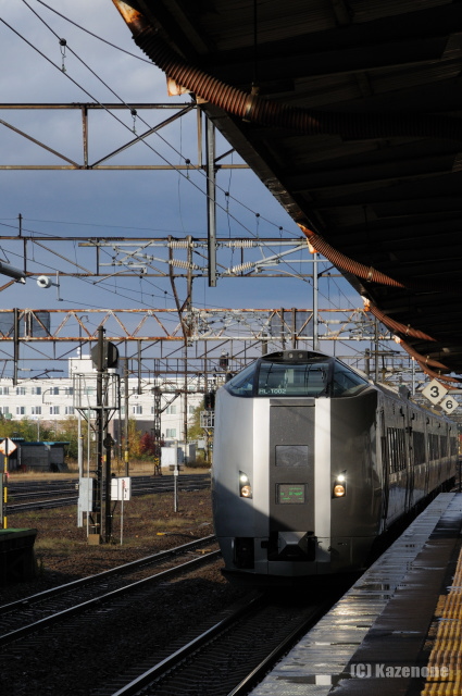 特急スーパーとかち1号 札幌駅入線