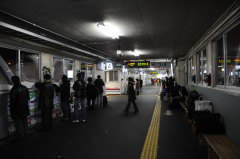青森駅 跨線橋待合いスペース