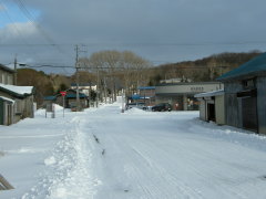 勇知駅 駅前