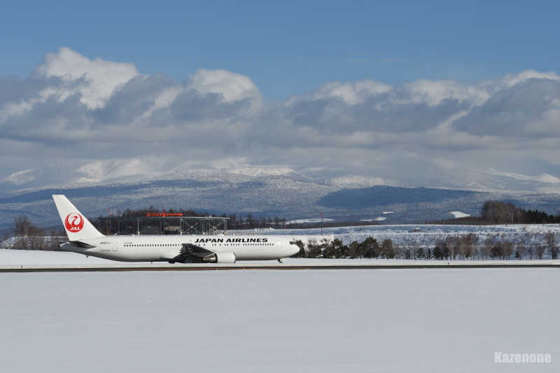 JAL554 Boeing 767-300 JA657J
