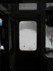 ���~�������i��