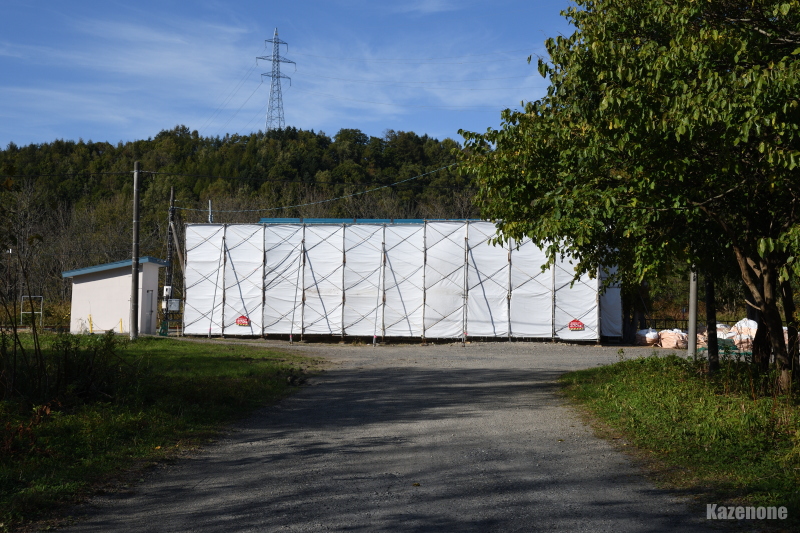 (�p)�Y�M���w