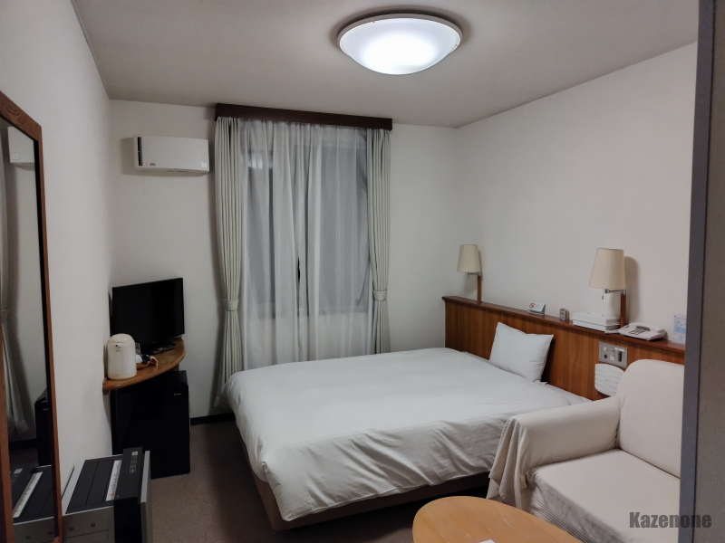 ���� �z�e���o�[�h�C��