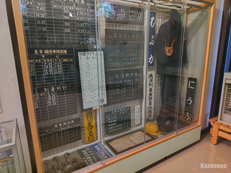 ���K���W����